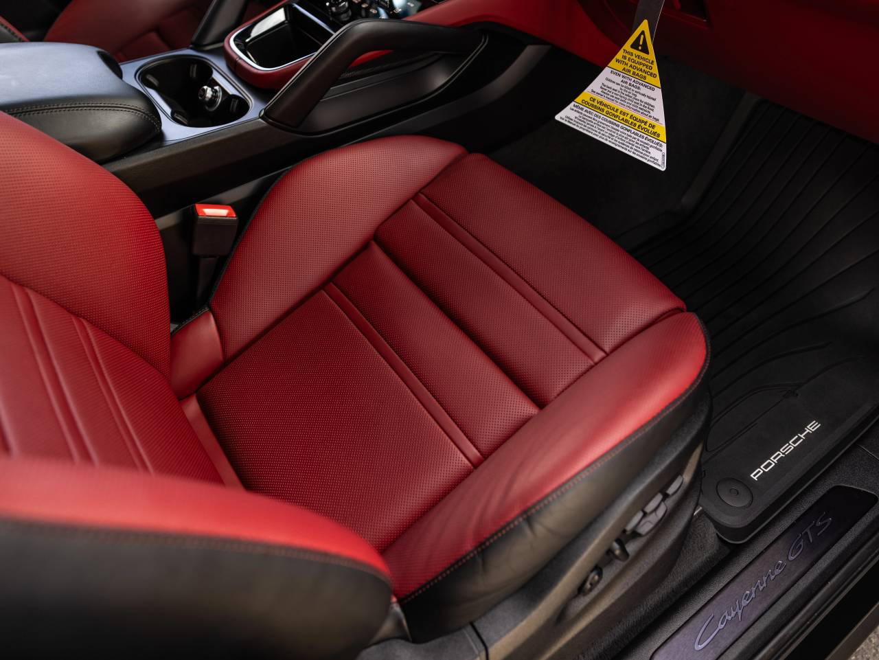 2025 Porsche Cayenne Cayenne GTS Coupe