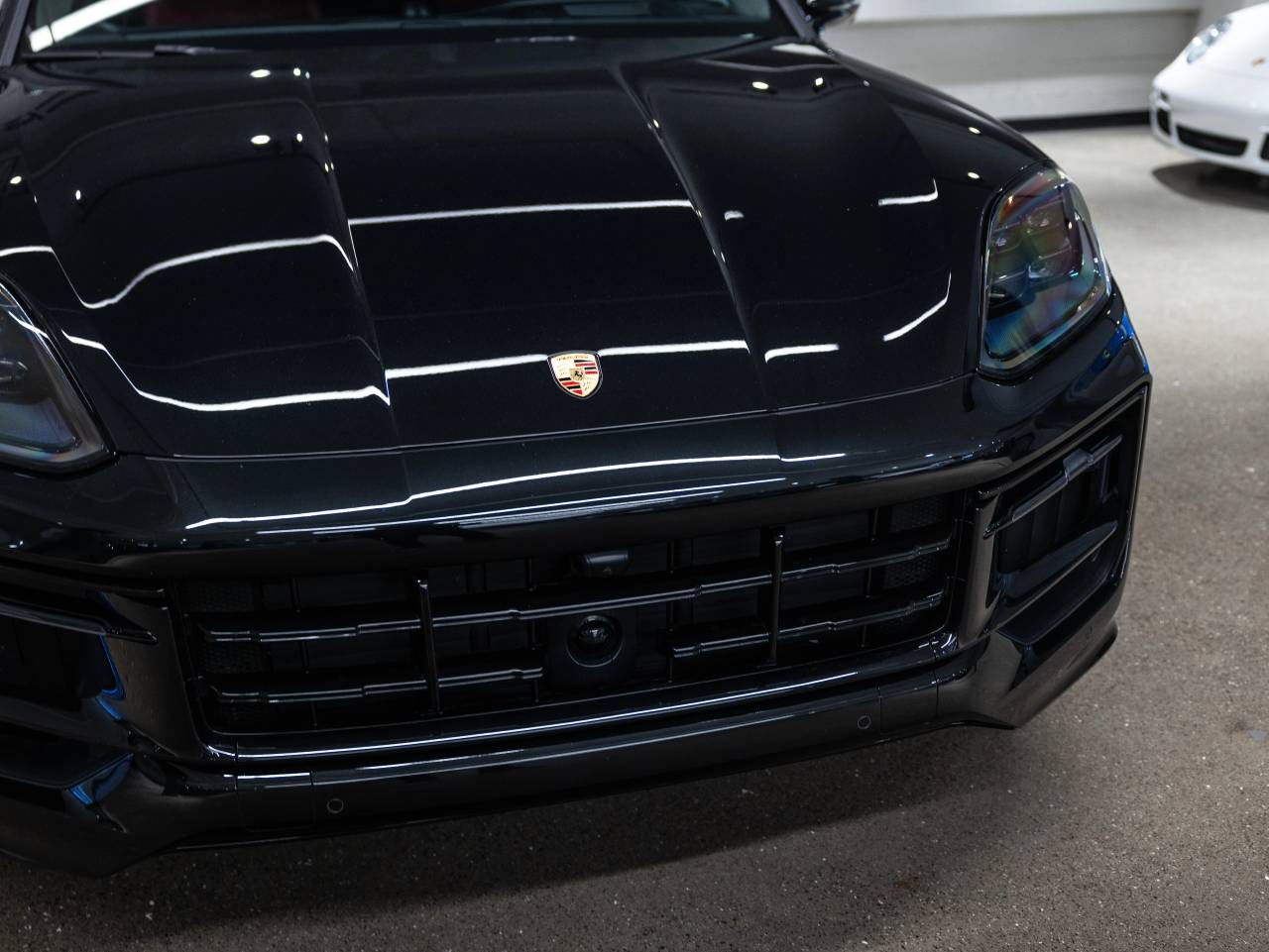 2025 Porsche Cayenne Cayenne GTS Coupe