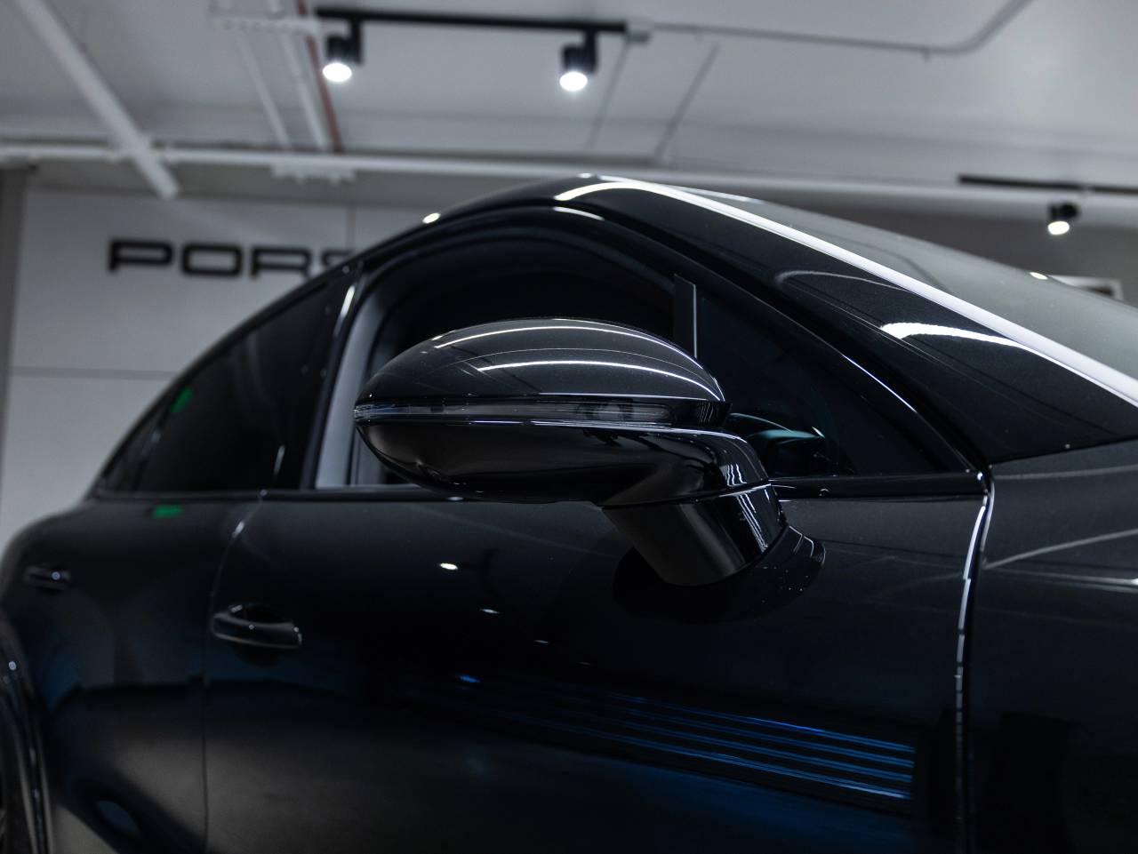 2025 Porsche Cayenne Cayenne GTS Coupe
