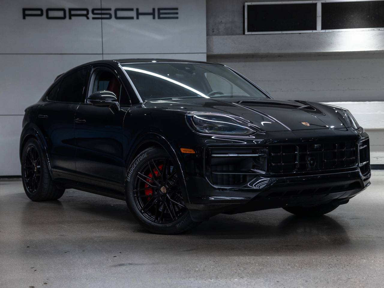 2025 Porsche Cayenne Cayenne GTS Coupe