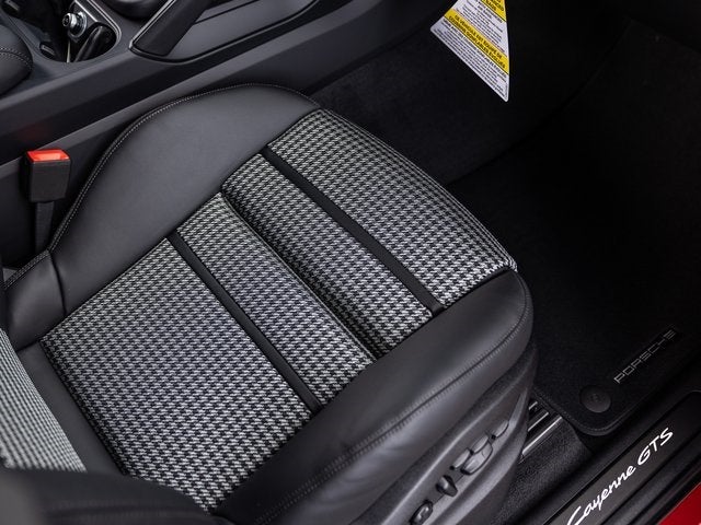 2026 Porsche Cayenne Cayenne GTS Coupe