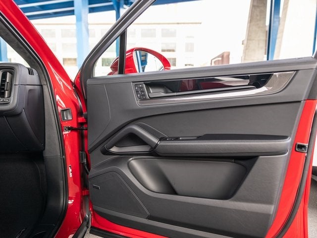 2026 Porsche Cayenne Cayenne GTS Coupe