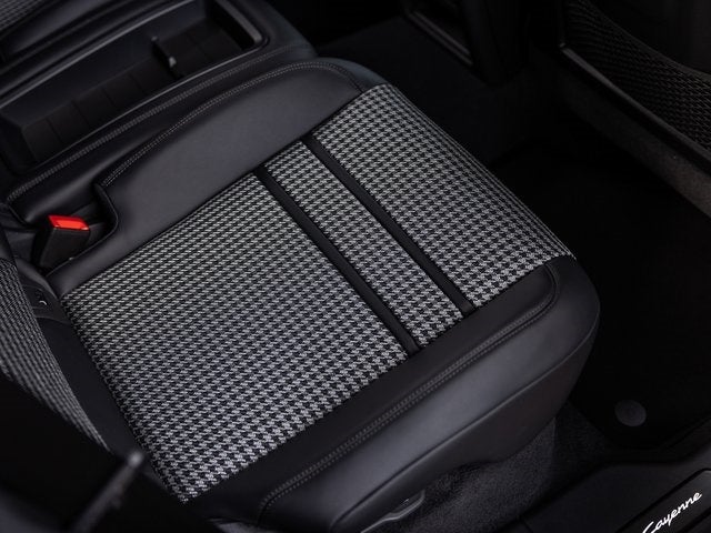 2026 Porsche Cayenne Cayenne GTS Coupe