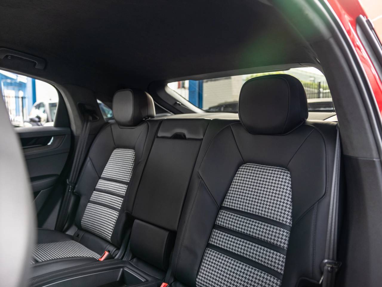 2026 Porsche Cayenne Cayenne GTS Coupe