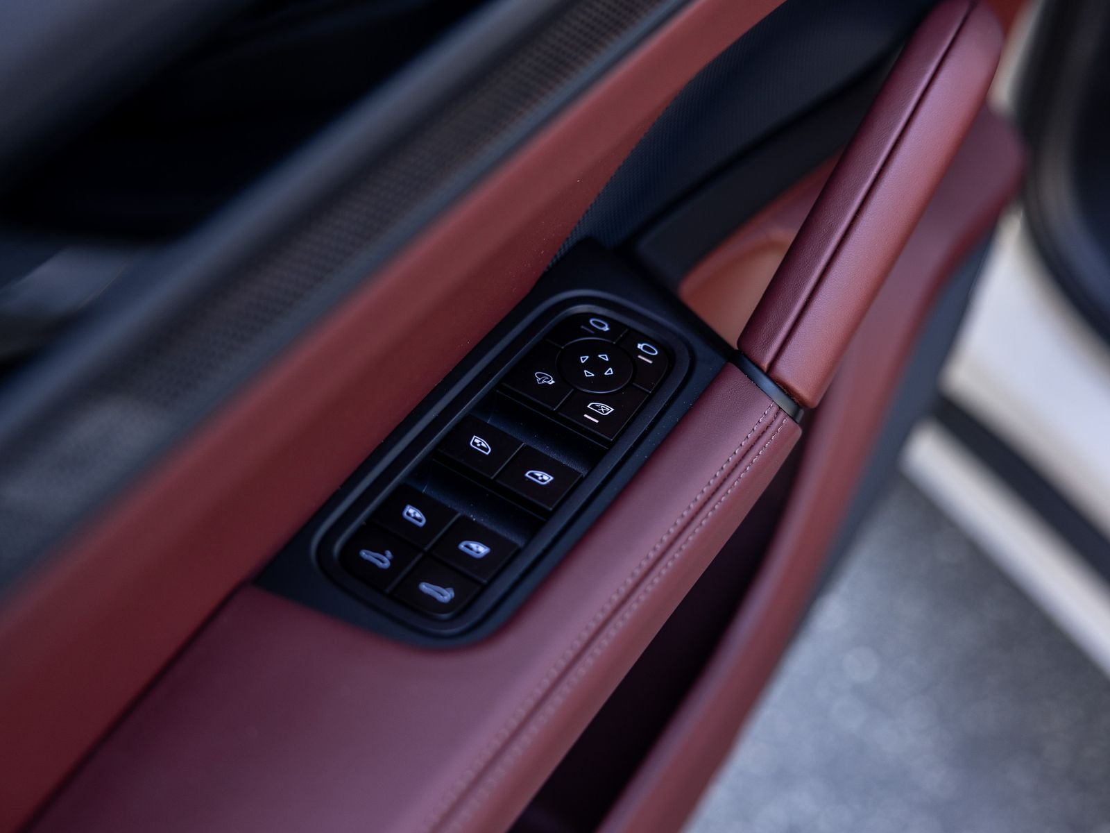 2026 Porsche Cayenne GTS Coupe