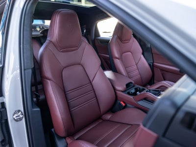 2026 Porsche Cayenne GTS Coupe