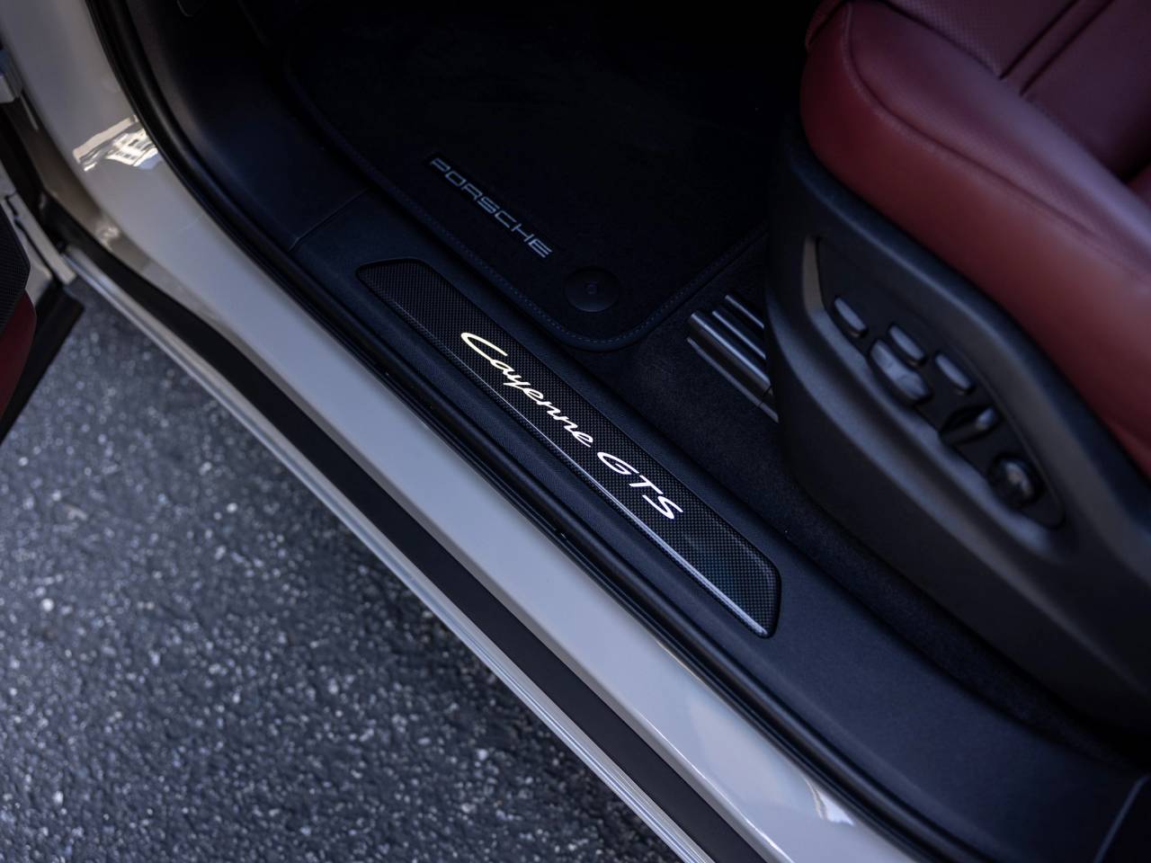 2026 Porsche Cayenne GTS Coupe