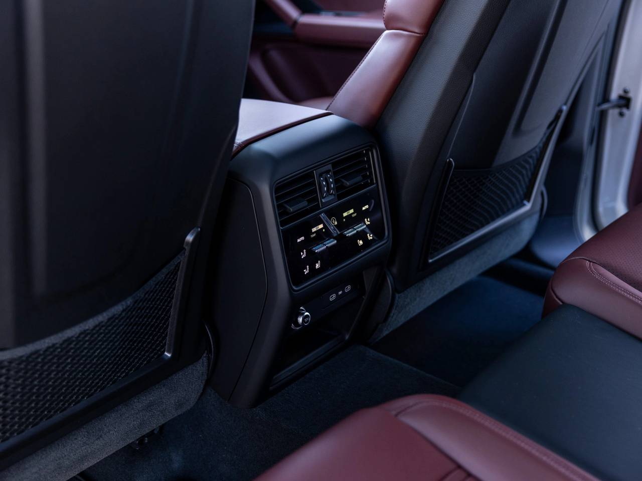 2026 Porsche Cayenne GTS Coupe