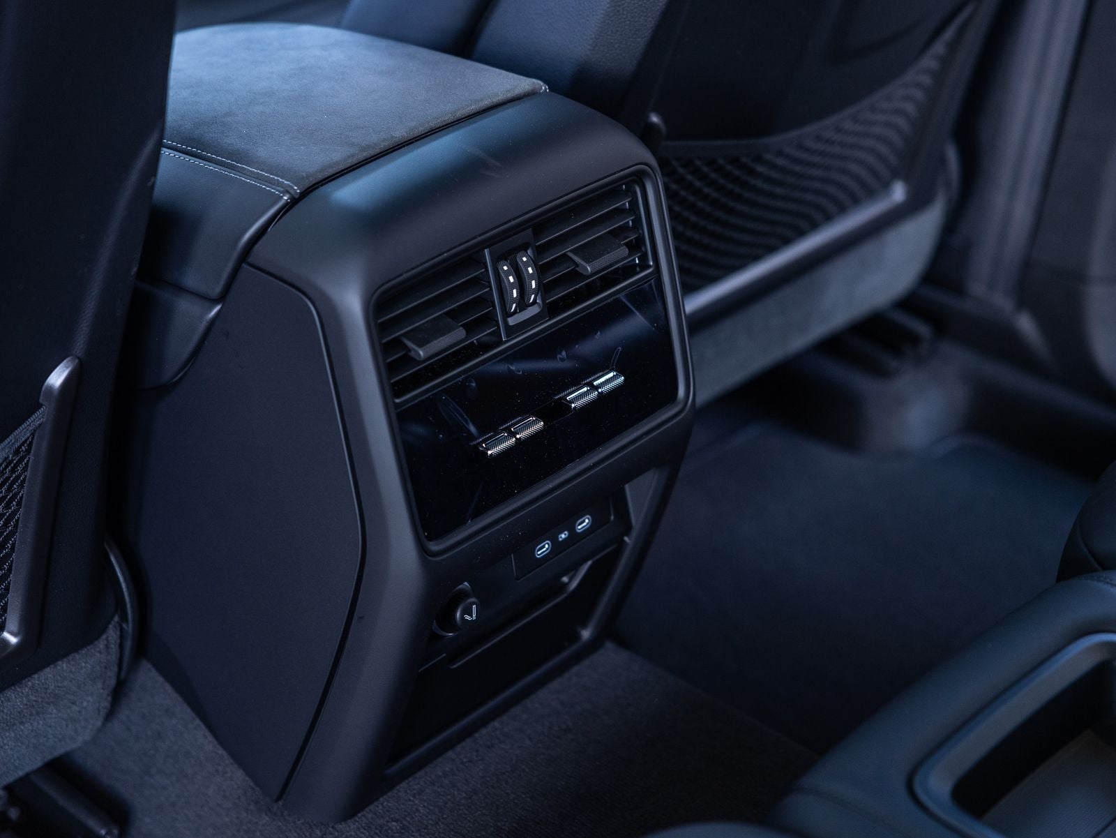 2026 Porsche Cayenne Cayenne GTS Coupe