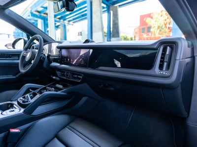 2026 Porsche Cayenne Cayenne GTS Coupe