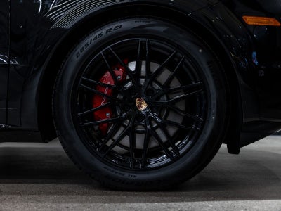2026 Porsche Cayenne Cayenne GTS Coupe