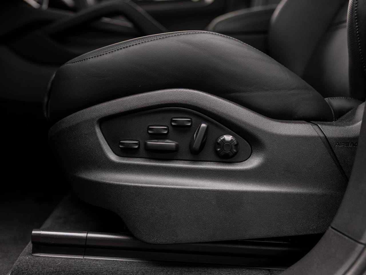 2026 Porsche Cayenne Cayenne GTS Coupe