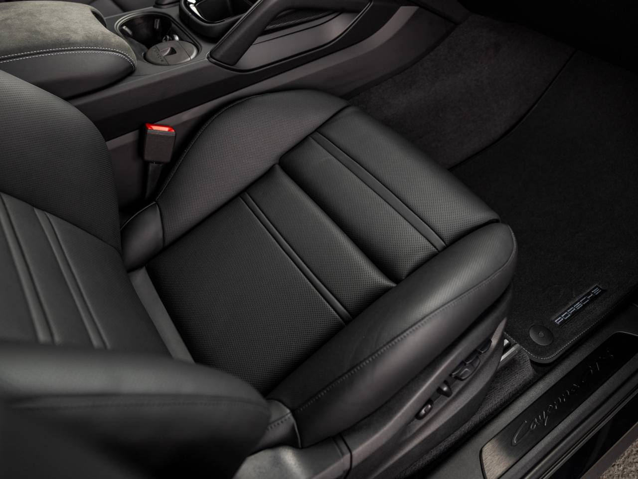 2026 Porsche Cayenne Cayenne GTS Coupe