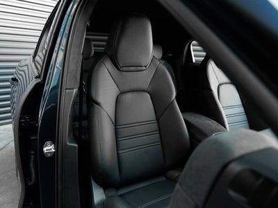 2026 Porsche Cayenne Cayenne Turbo GT