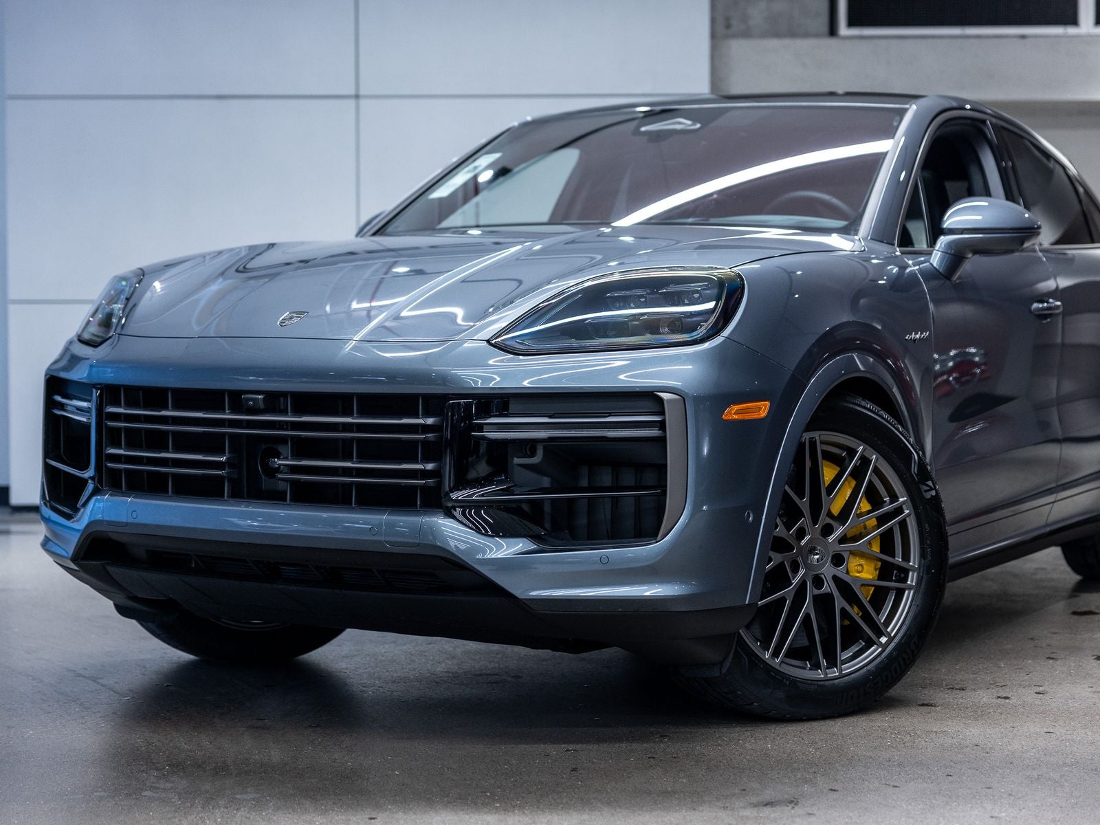 2026 Porsche Cayenne Cayenne Turbo E-Hybrid Coupe