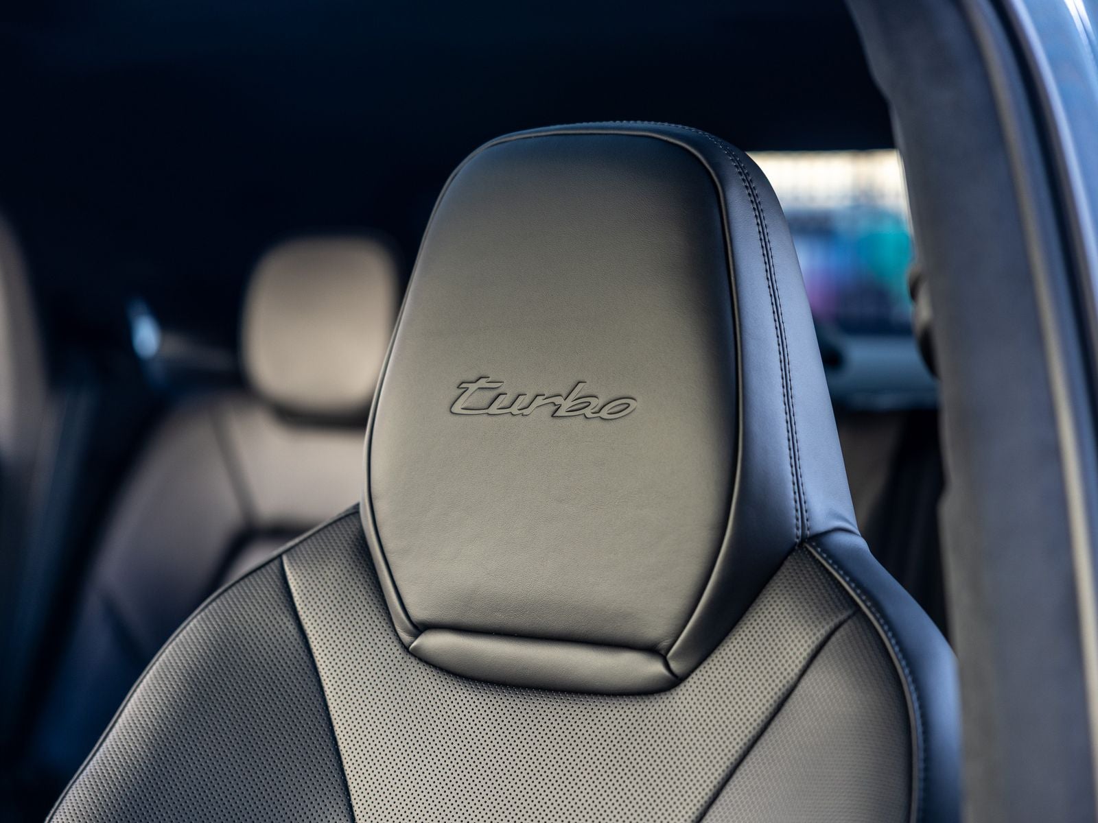 2026 Porsche Cayenne Cayenne Turbo E-Hybrid Coupe