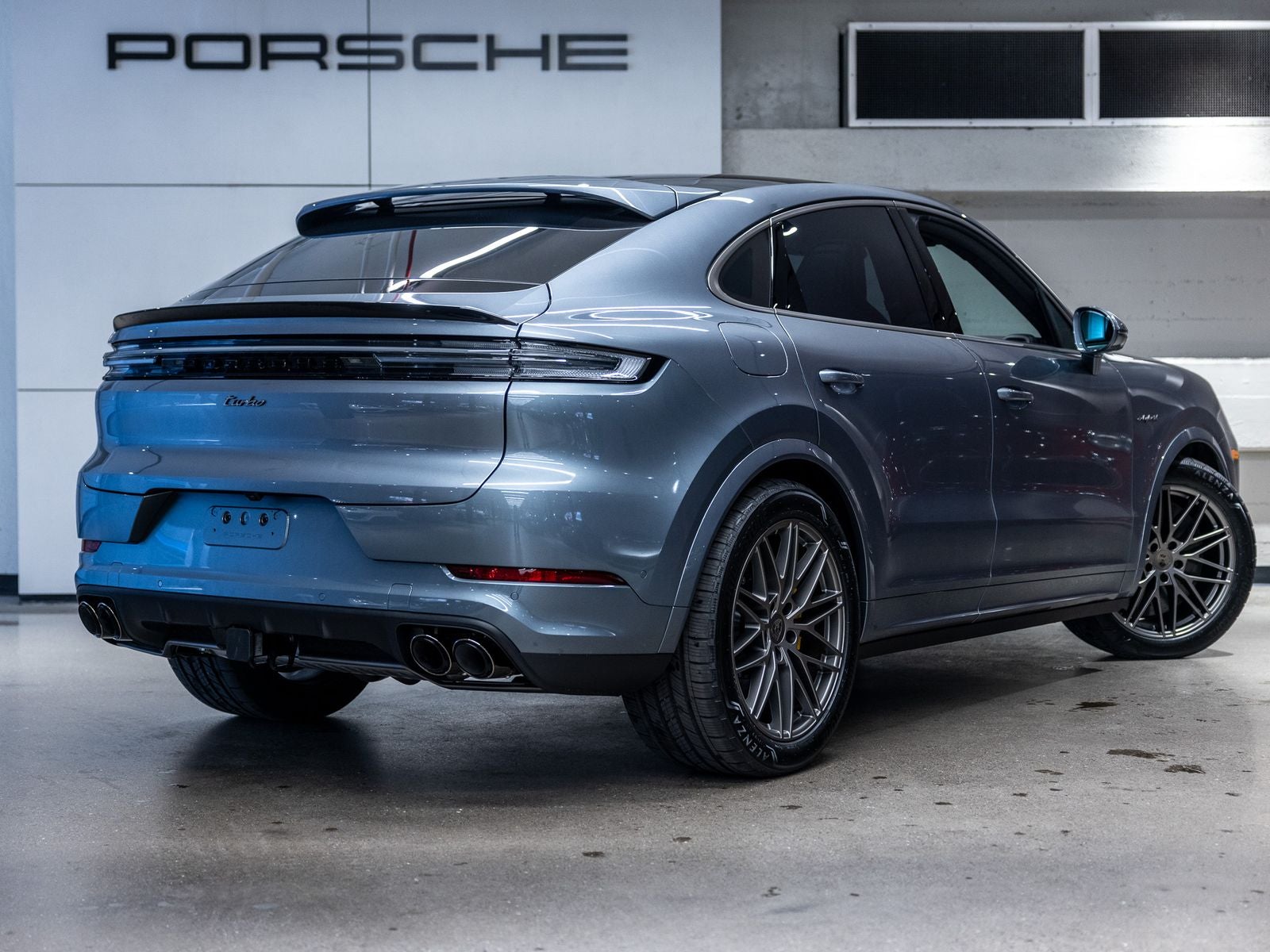 2026 Porsche Cayenne Cayenne Turbo E-Hybrid Coupe