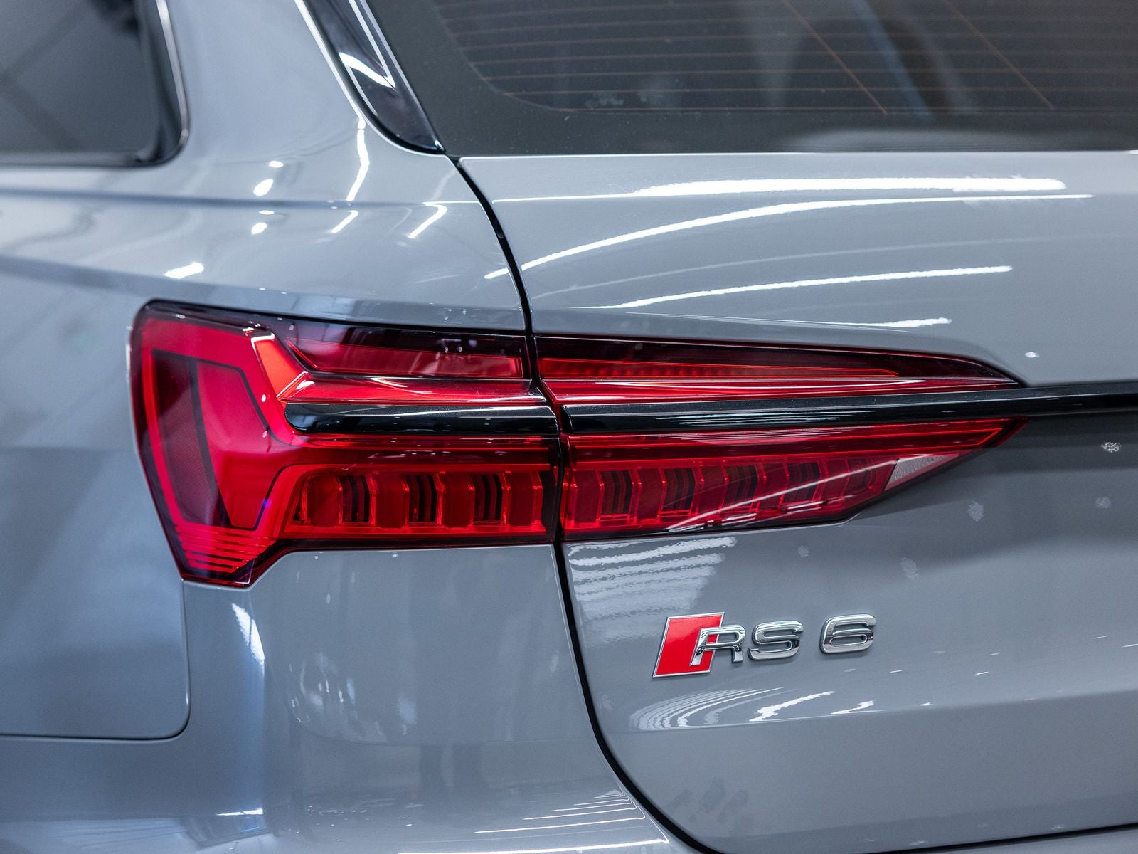 2023 Audi RS 6 4.2 quattro