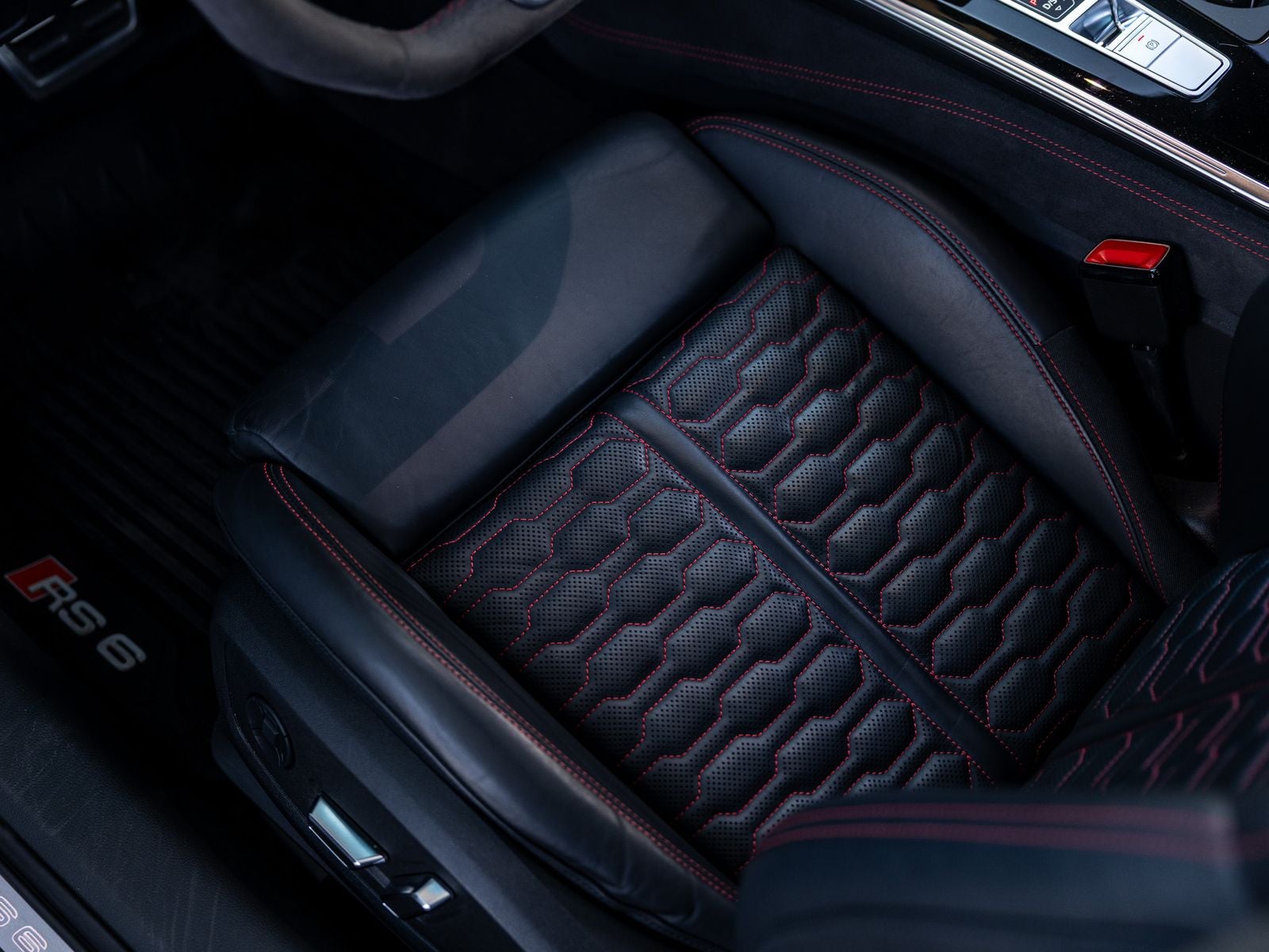 2023 Audi RS 6 4.2 quattro