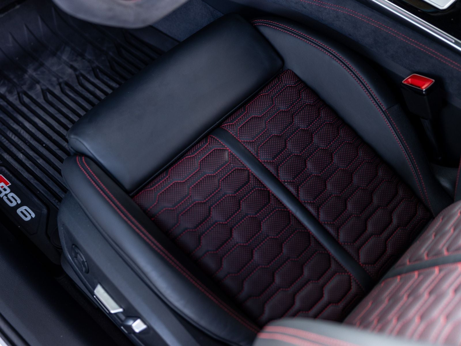 2026 Audi RS 6 Avant performance 4.0T quattro