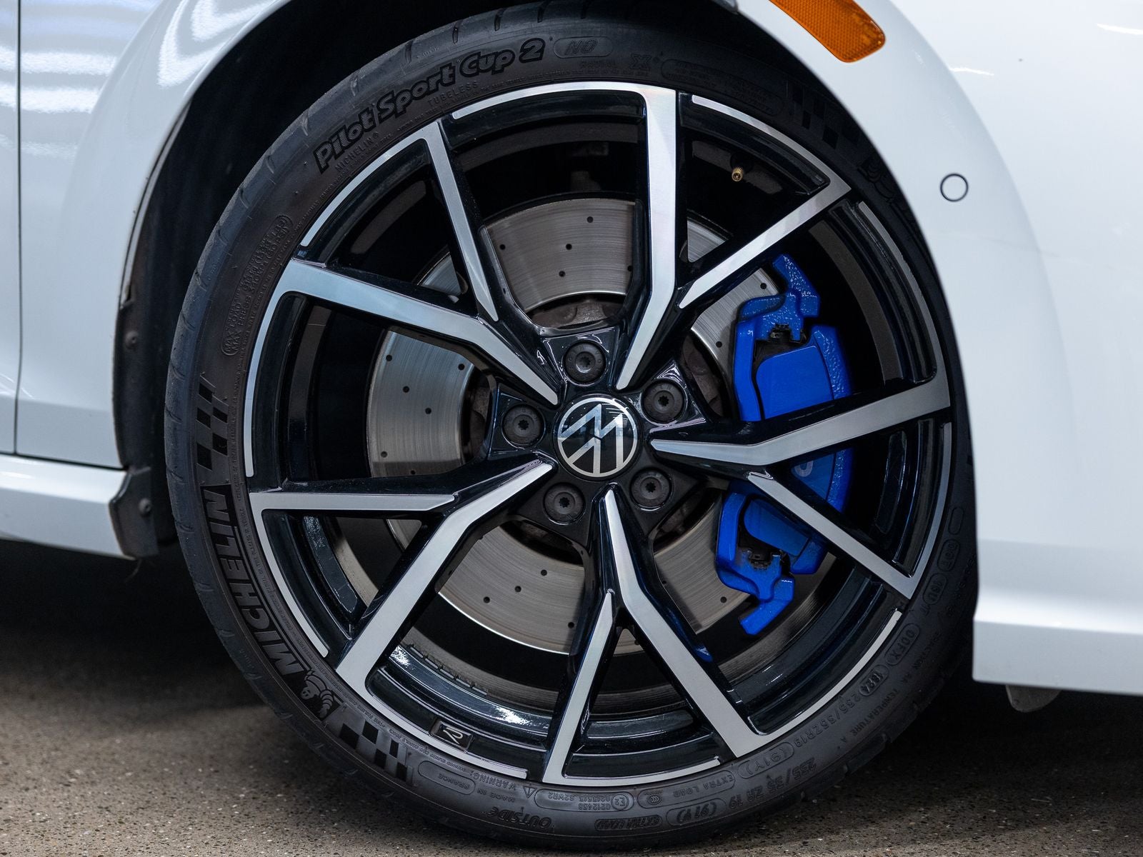 2023 Volkswagen Golf R 2.0T