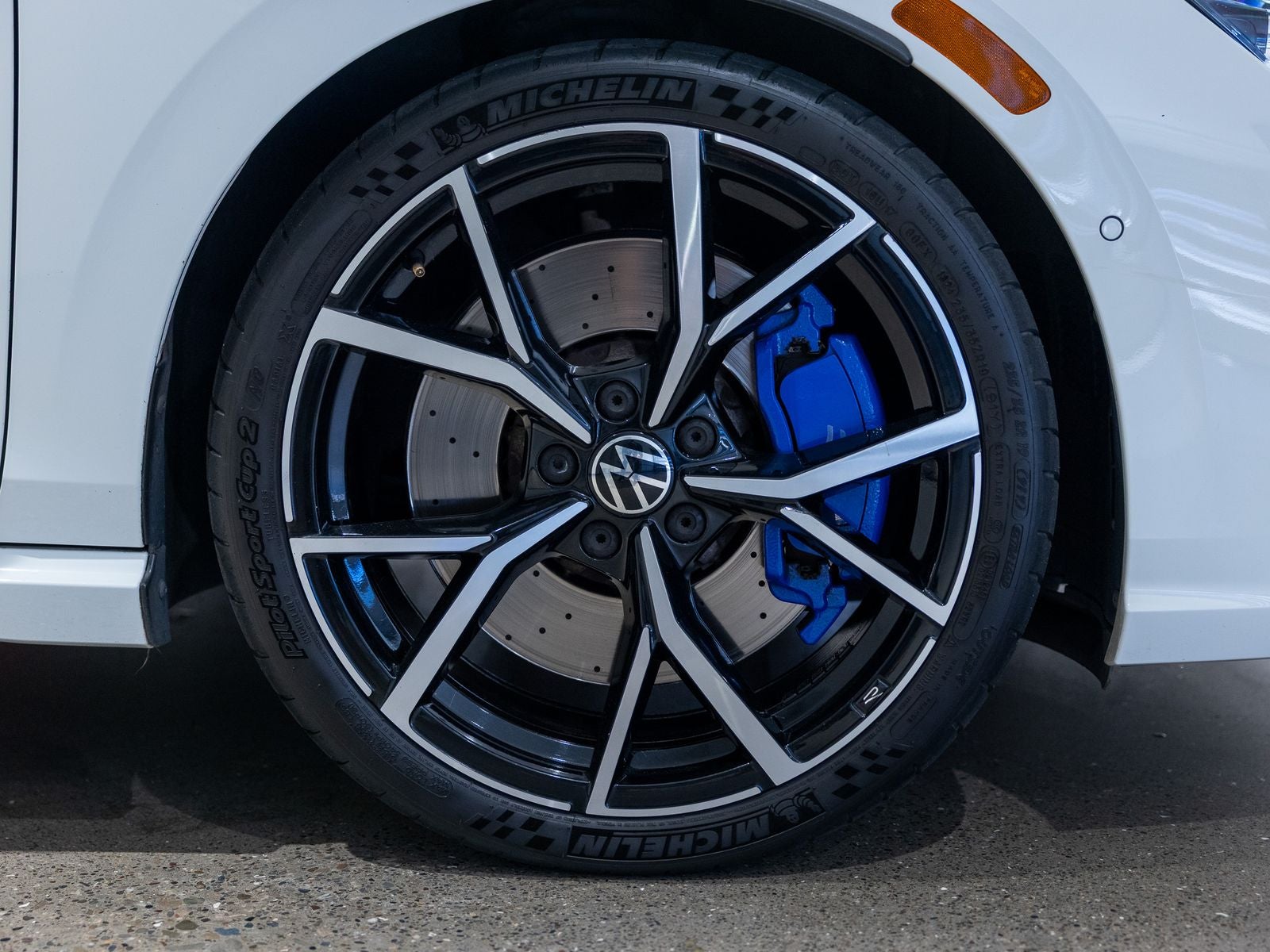 2023 Volkswagen Golf R 2.0T