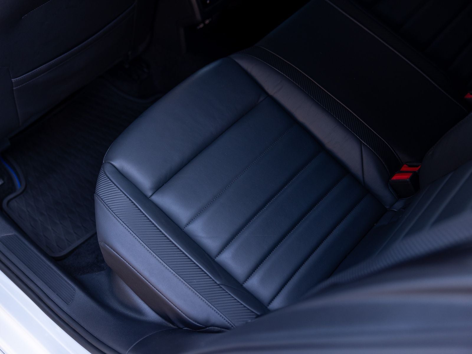 2023 Volkswagen Golf R 2.0T