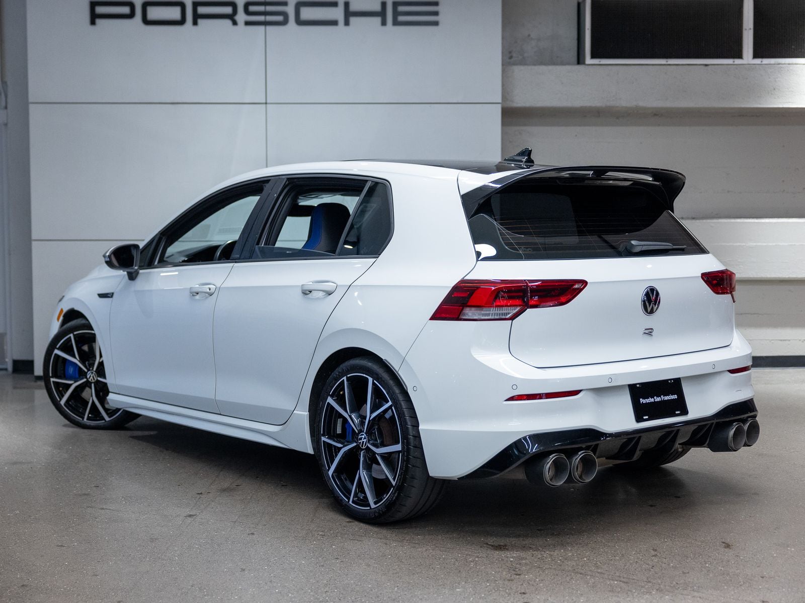 2023 Volkswagen Golf R 2.0T