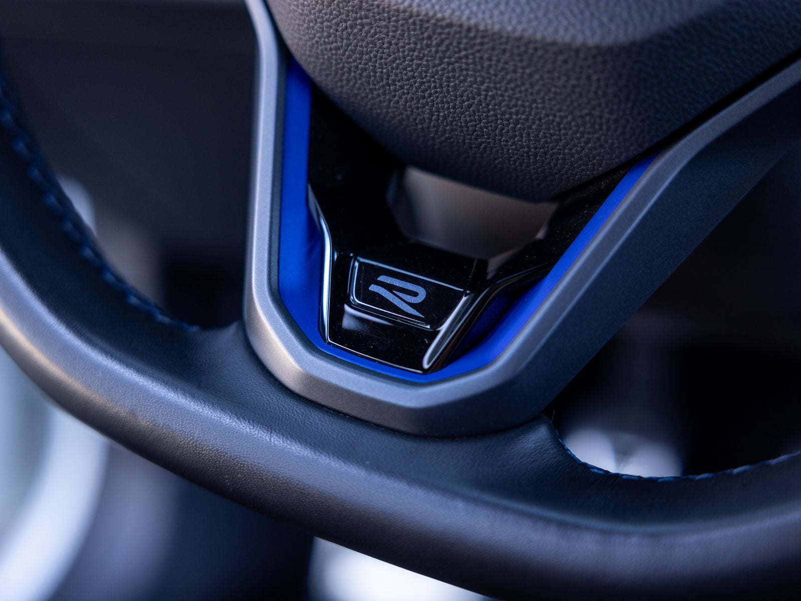 2023 Volkswagen Golf R 2.0T