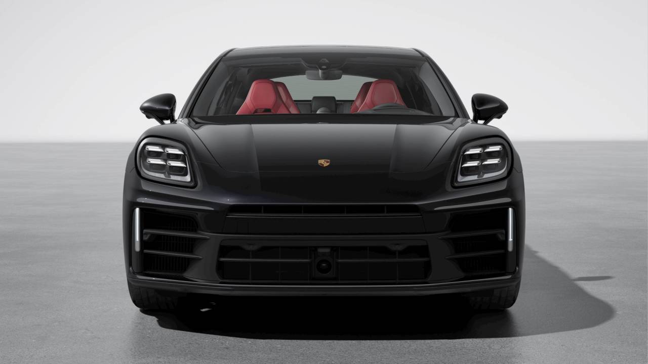 2026 Porsche Panamera 4