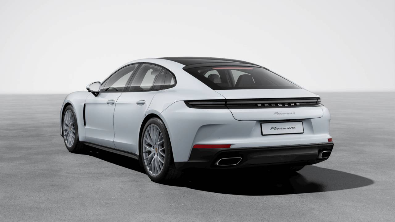 2026 Porsche Panamera 4