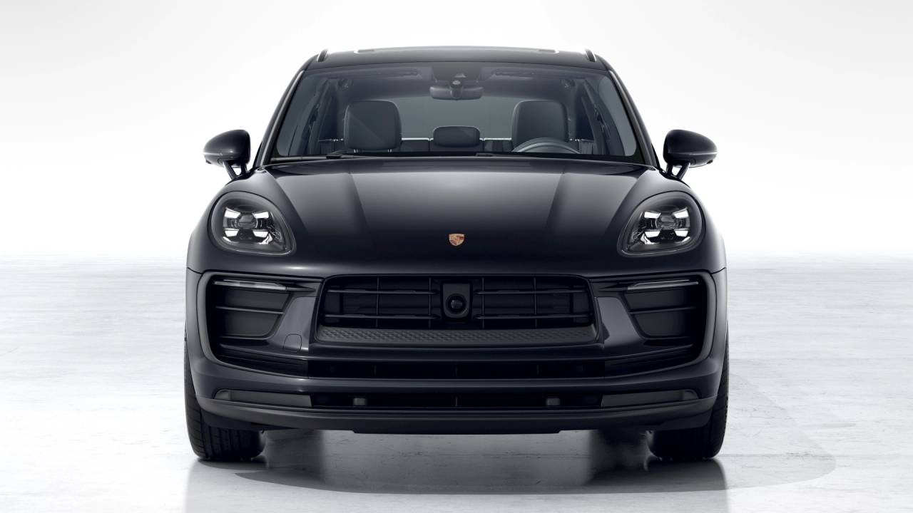 2026 Porsche Macan AWD