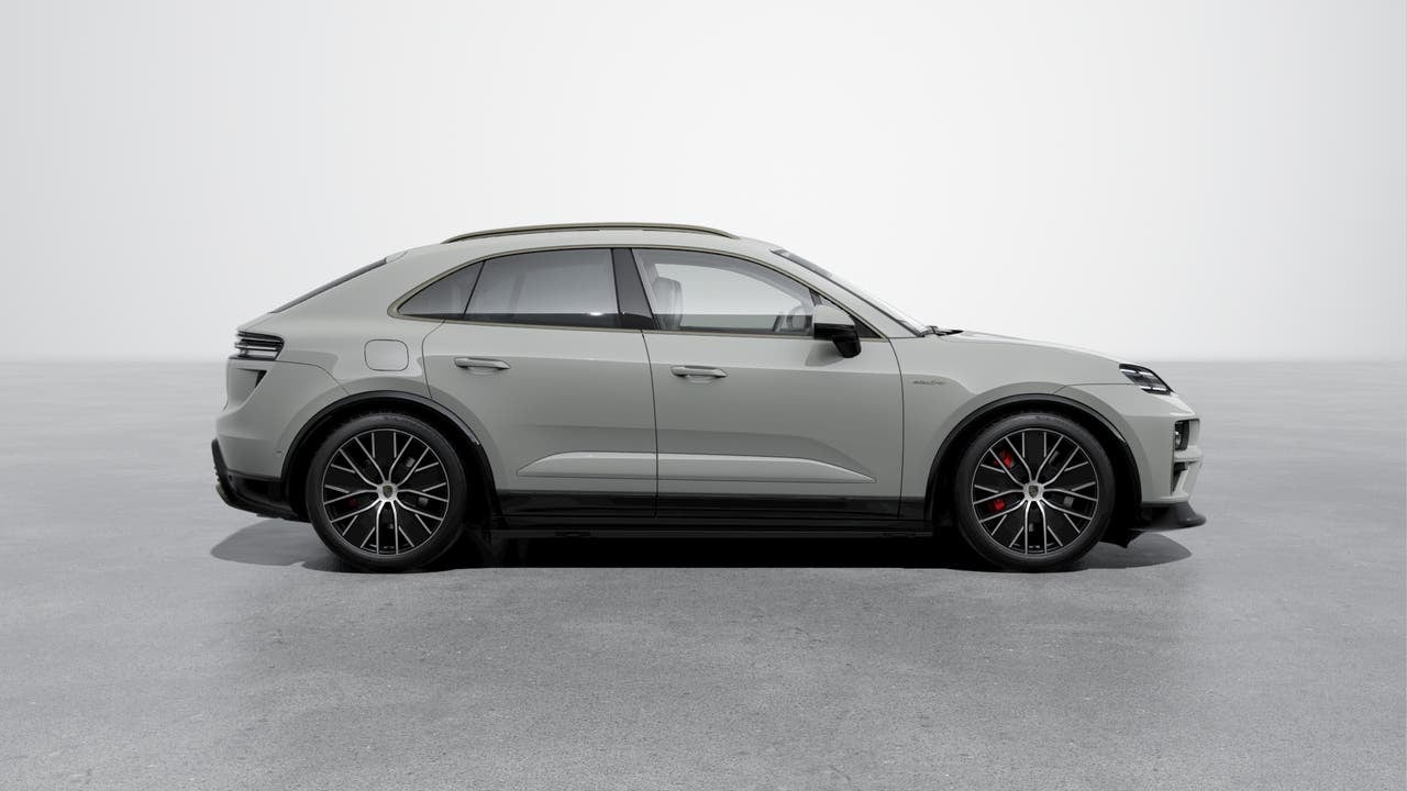 2026 Porsche Macan Macan Turbo Electric