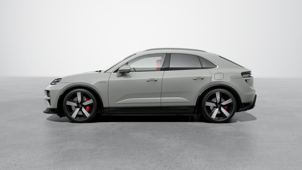 2026 Porsche Macan Macan Turbo Electric