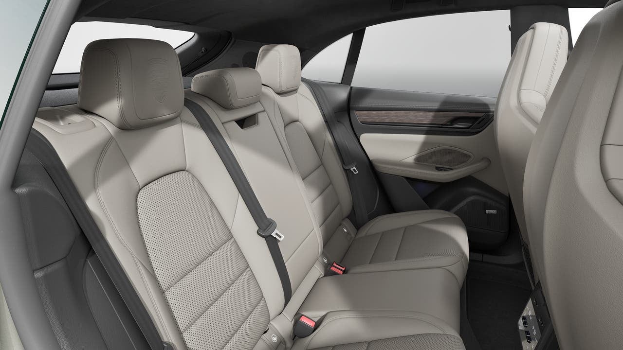 2026 Porsche Macan Macan Turbo Electric