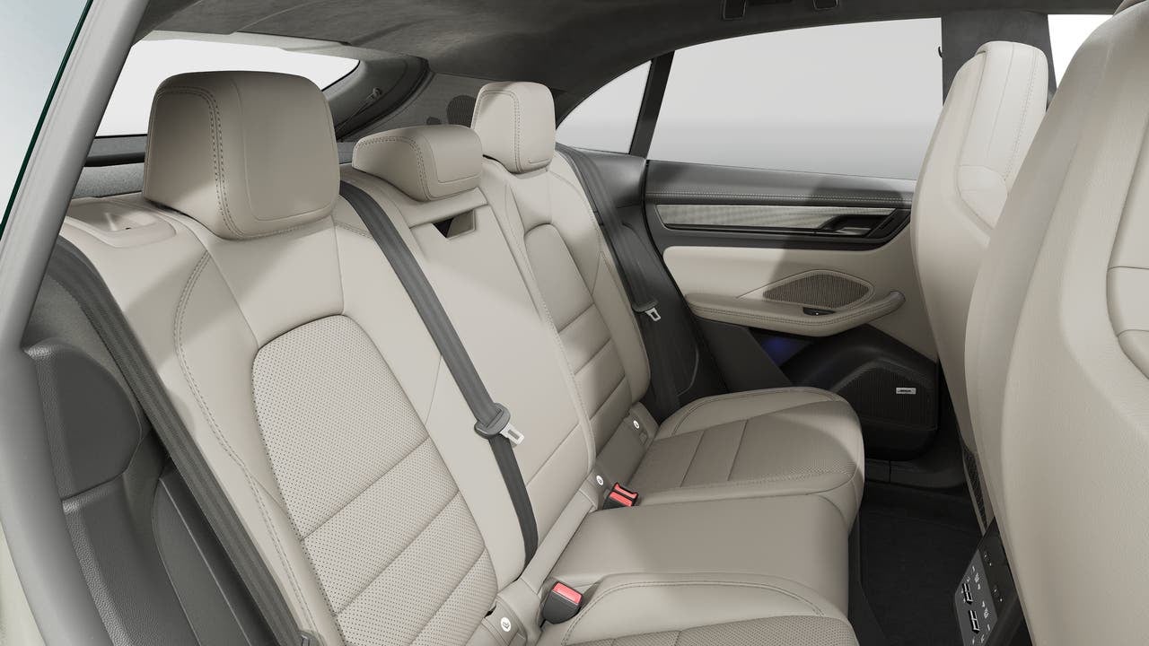 2026 Porsche Macan Macan Turbo Electric
