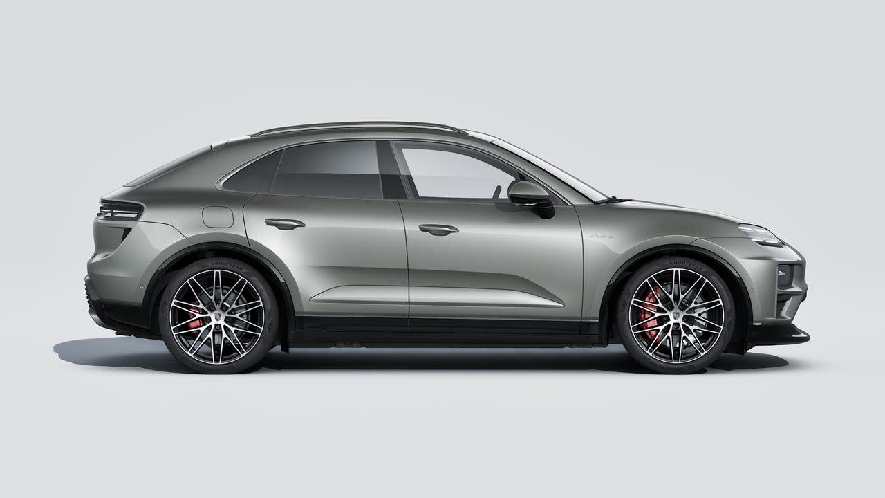 2026 Porsche Macan Macan Turbo Electric