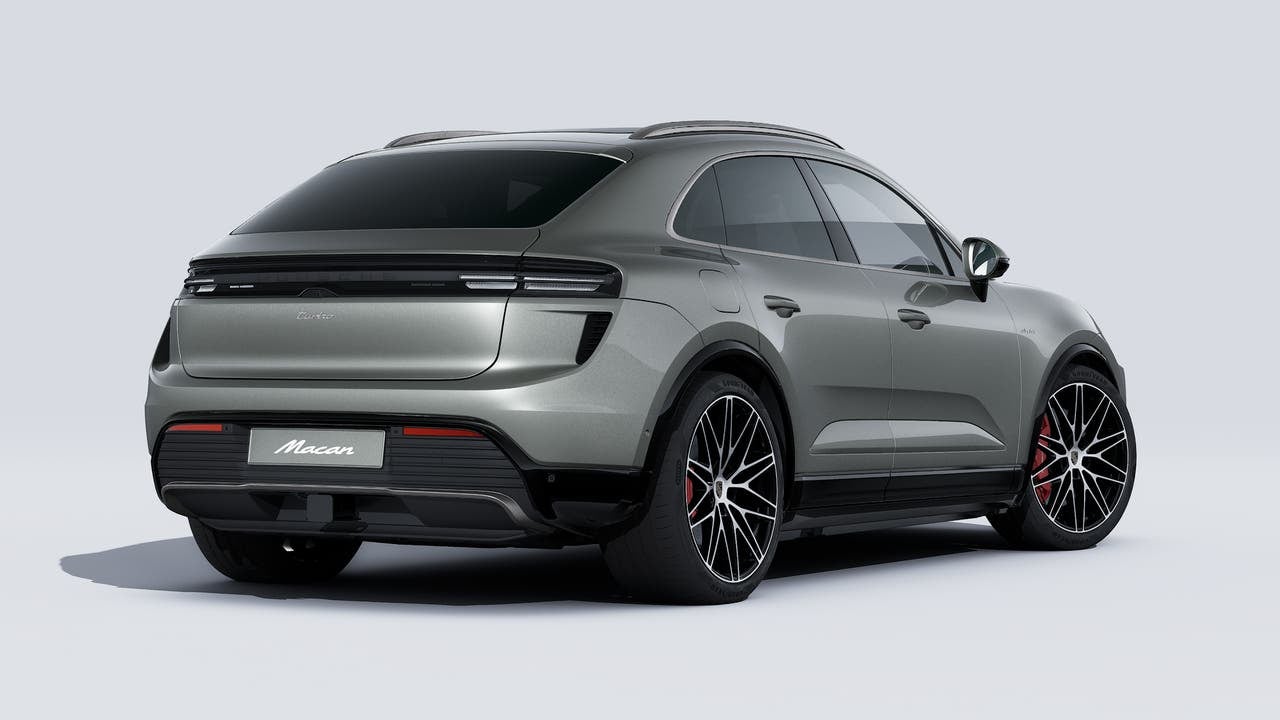 2026 Porsche Macan Macan Turbo Electric