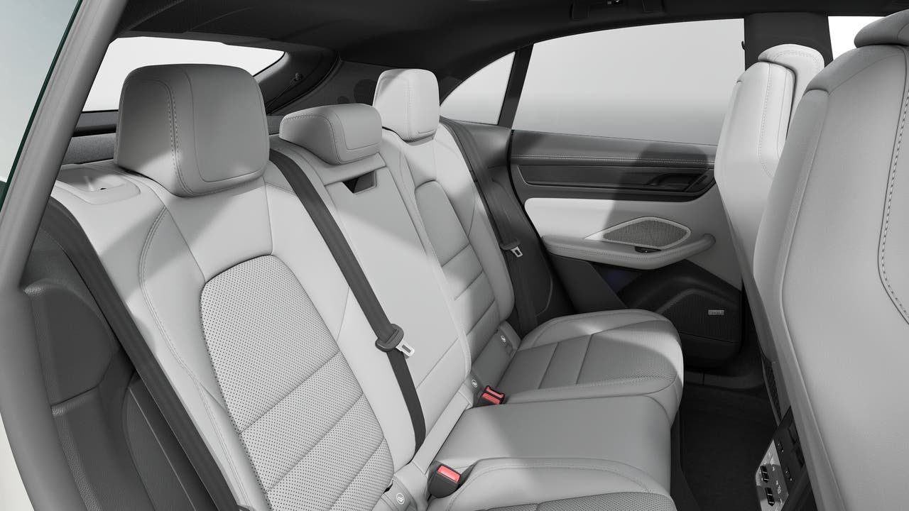 2026 Porsche Macan Macan GTS Electric
