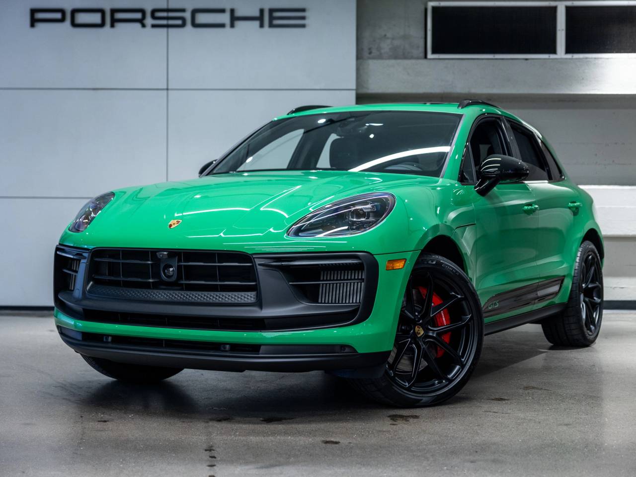 2026 Porsche Macan Macan GTS
