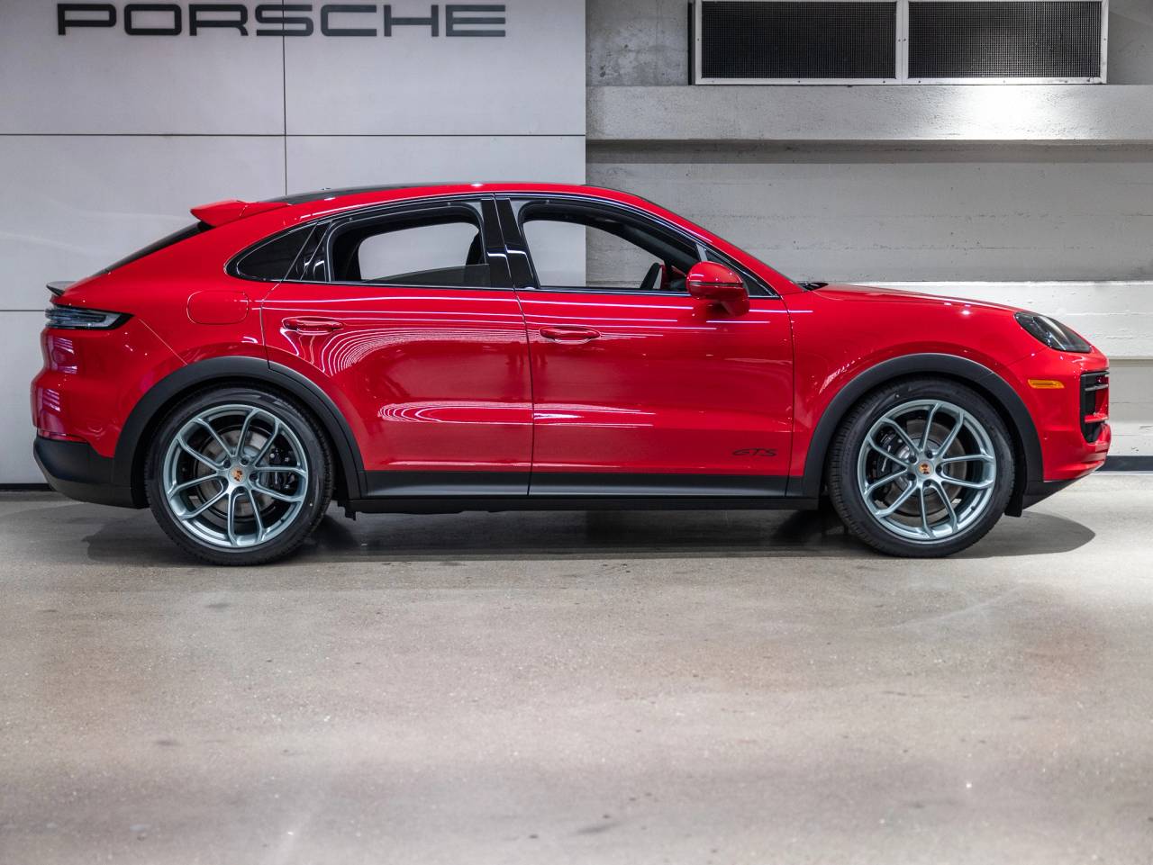 2026 Porsche Cayenne Cayenne GTS Coupe