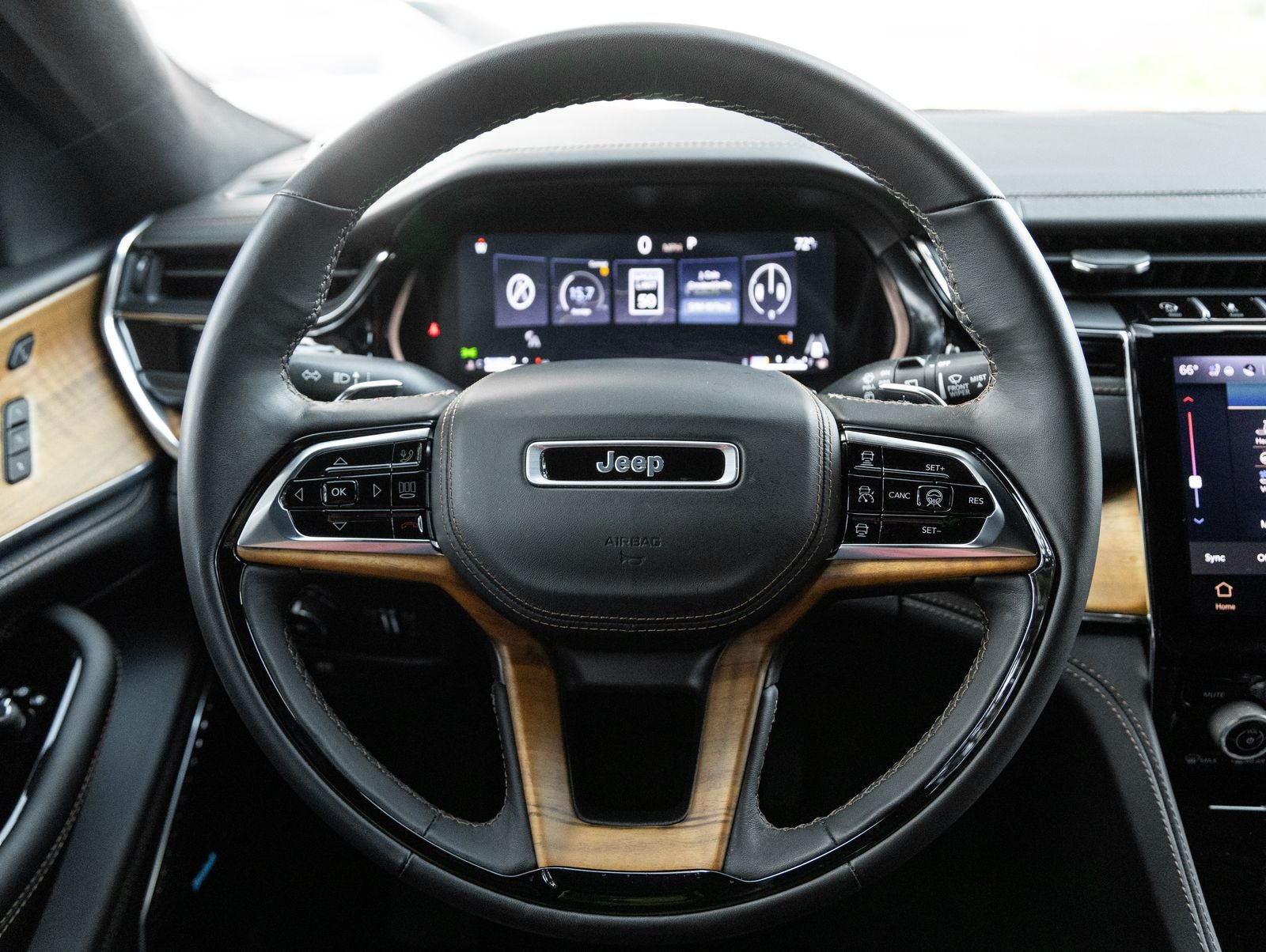 2024 Jeep Grand Cherokee Summit Reserve