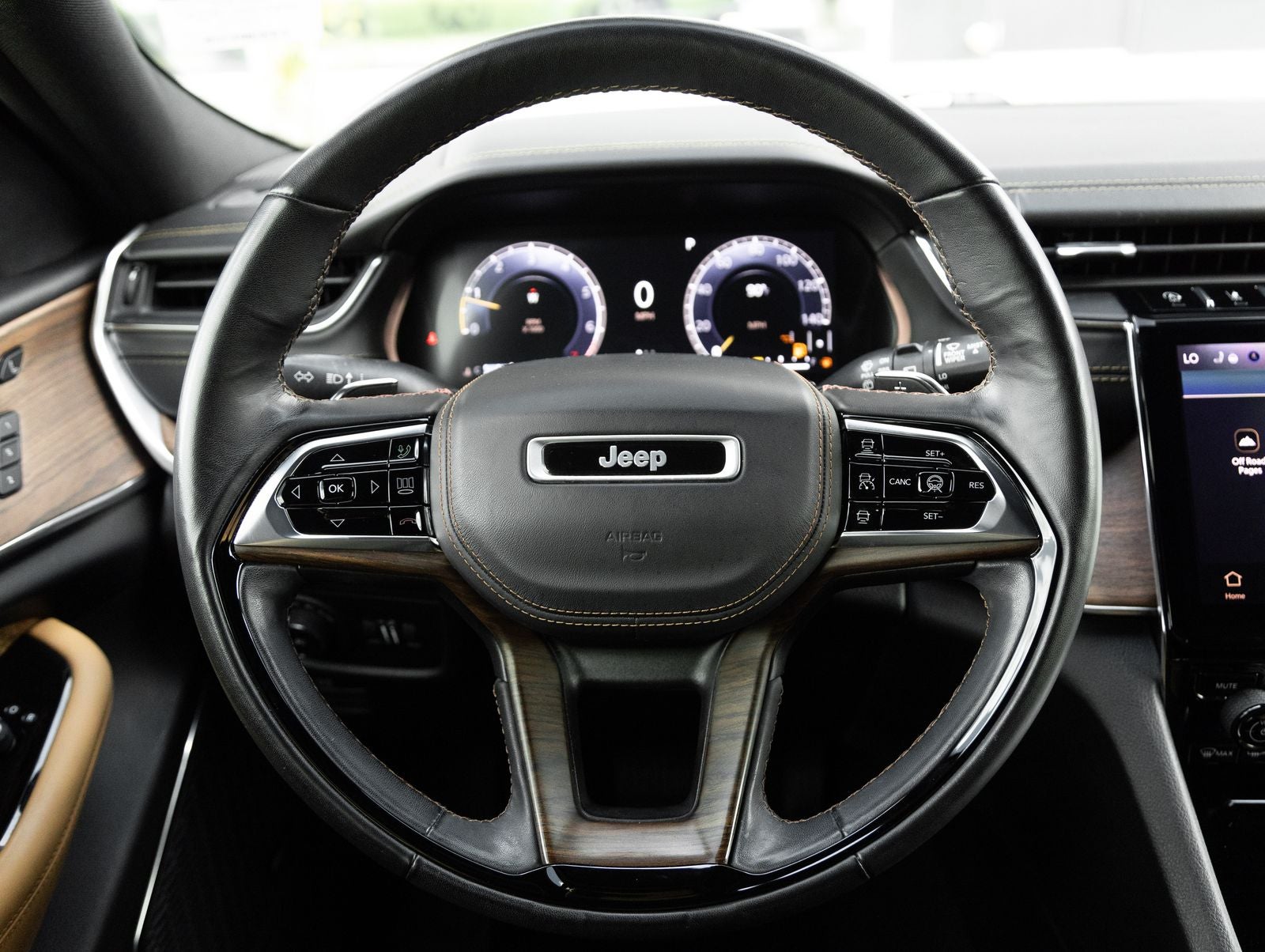 2022 Jeep Grand Cherokee L Summit