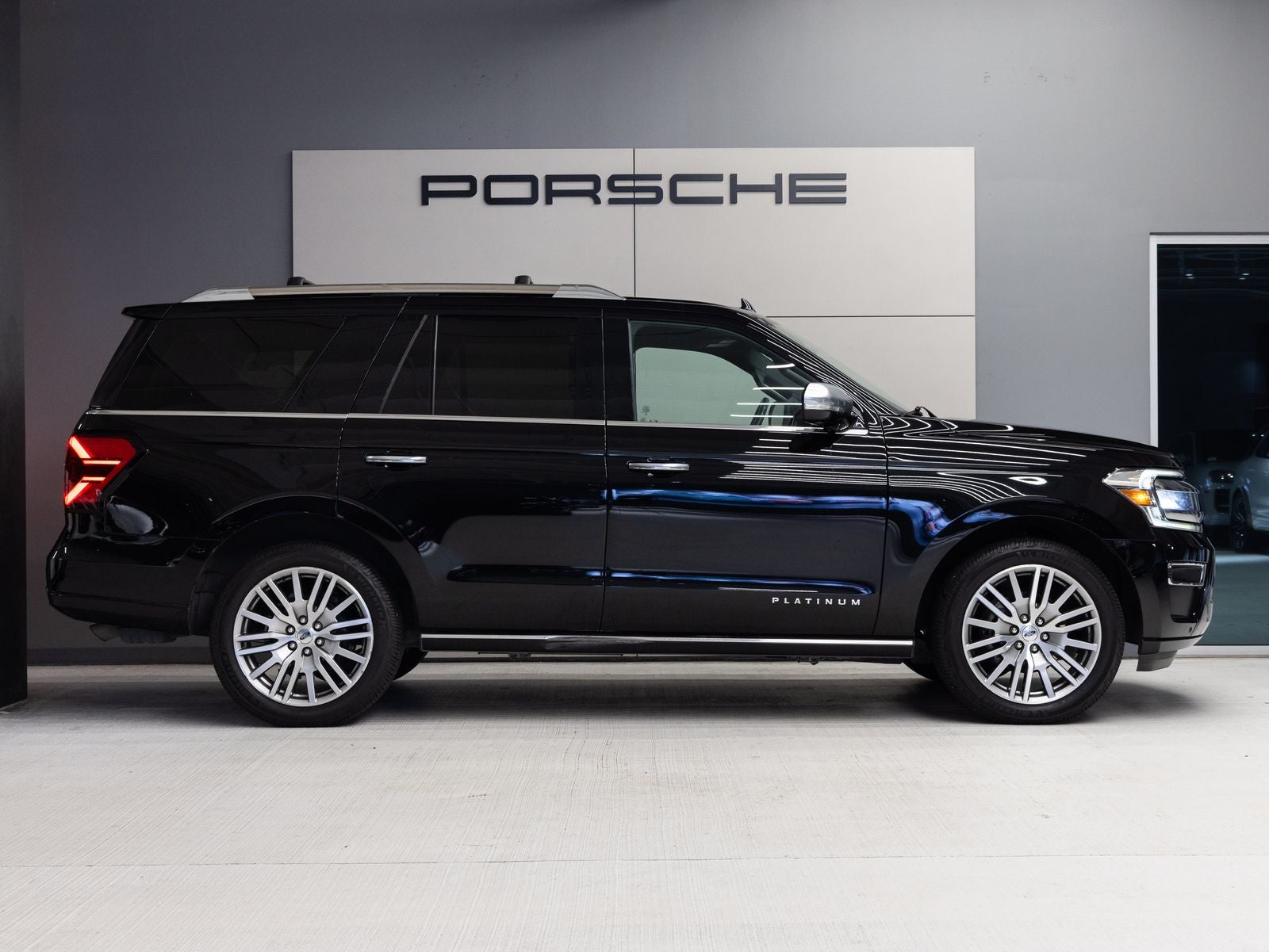 2023 Ford Expedition Platinum