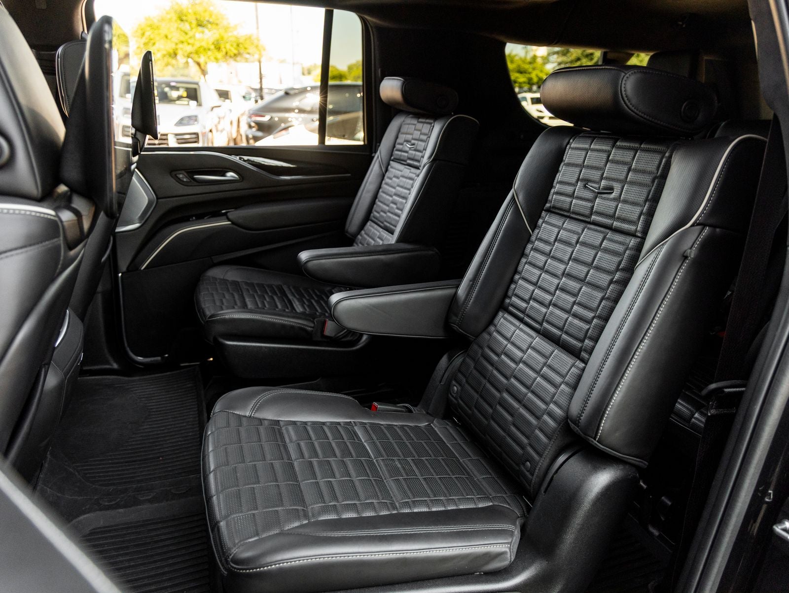 2024 Cadillac Escalade ESV Base