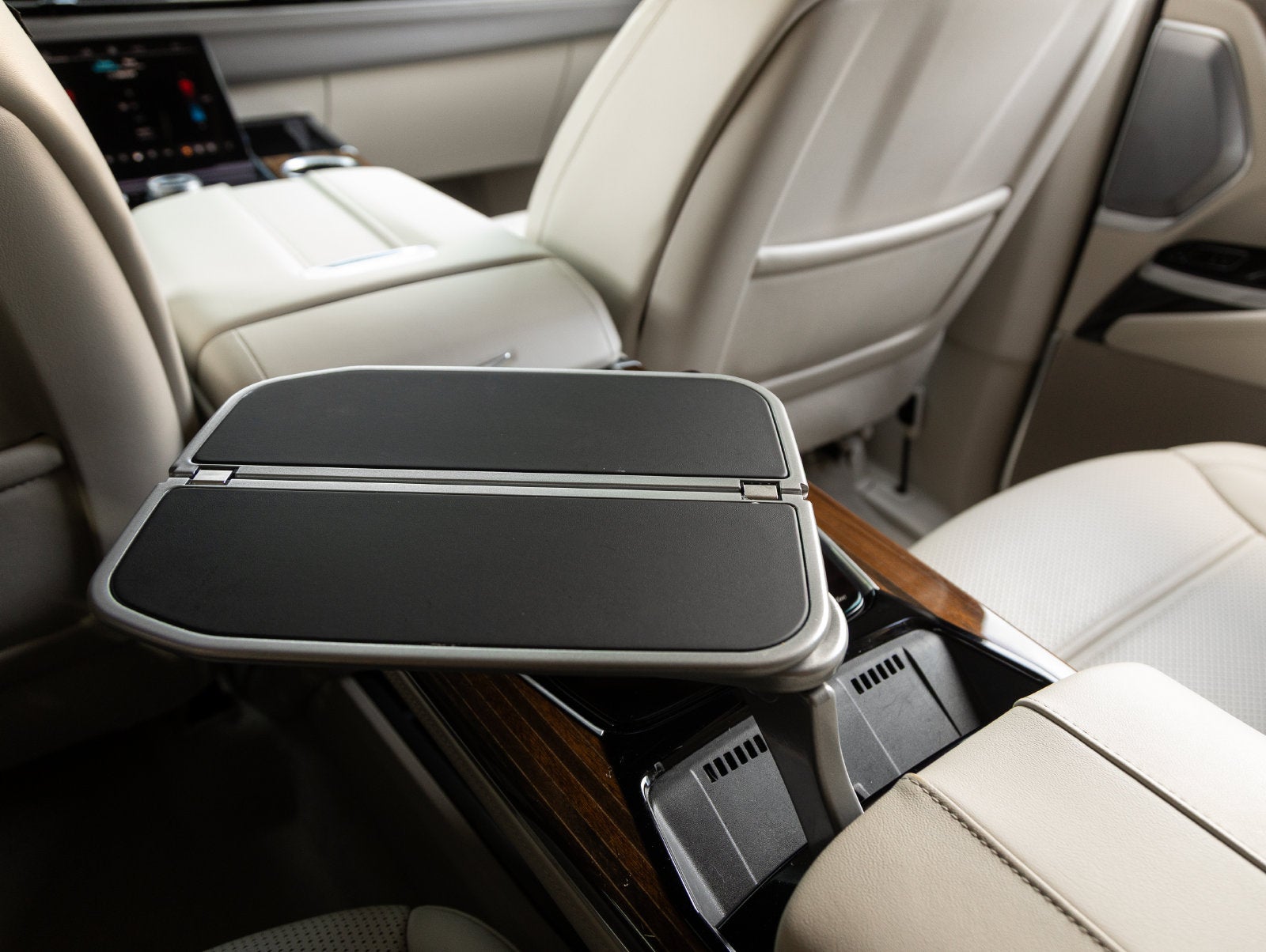 2026 Cadillac Escalade 4WD Platinum Sport