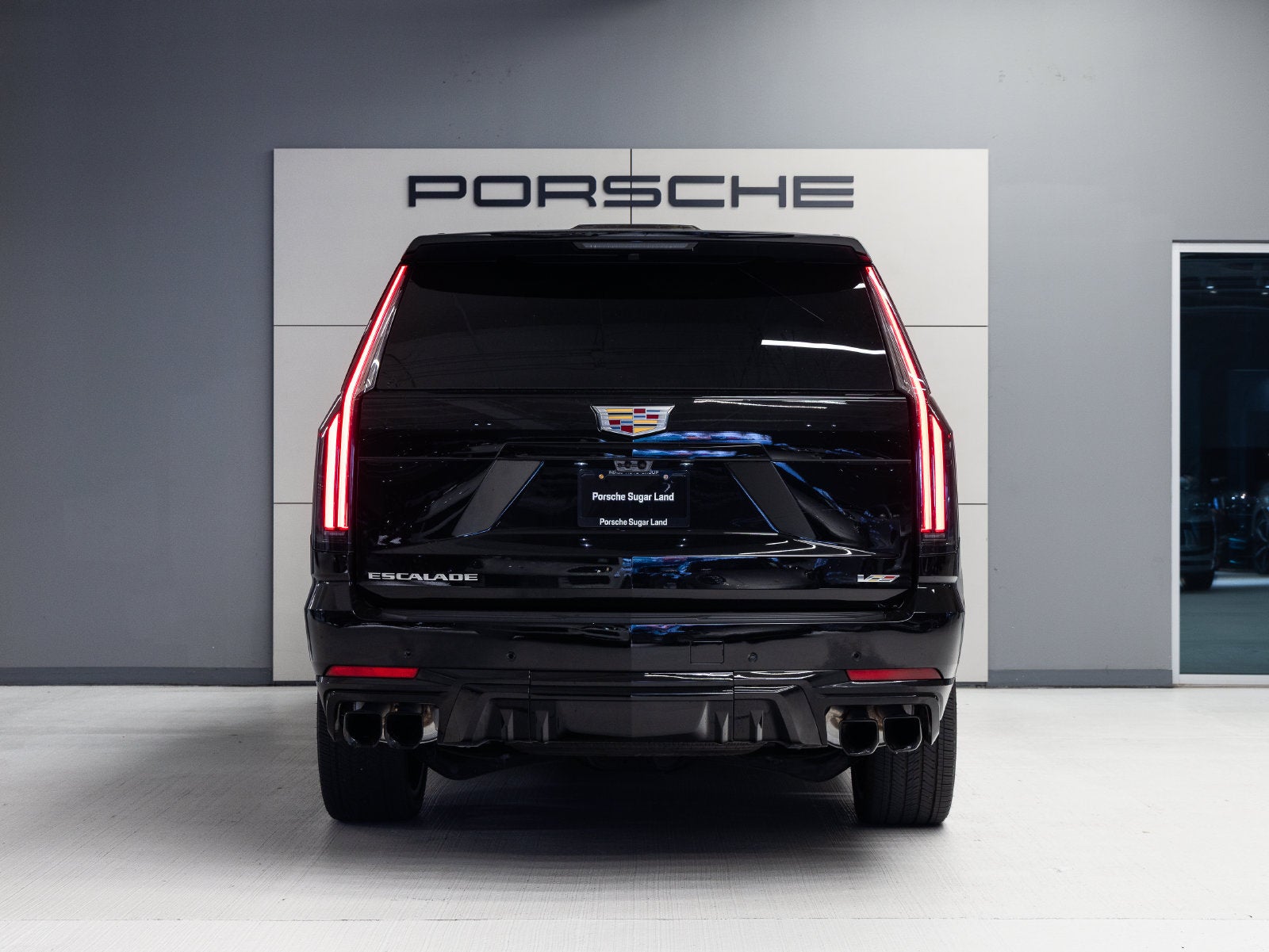 2025 Cadillac Escalade AWD V-Series