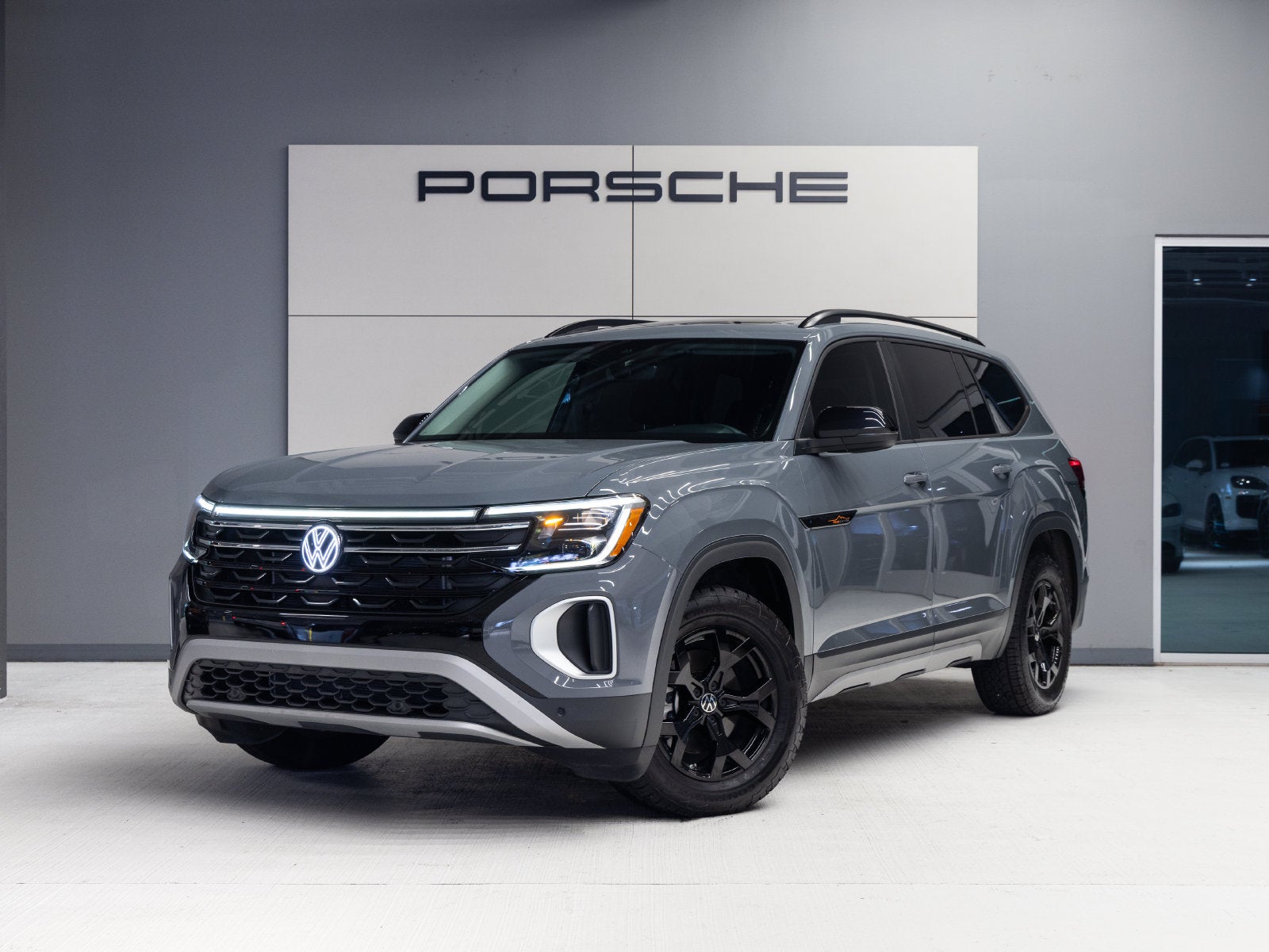 2025 Volkswagen Atlas 2.0T Peak Edition