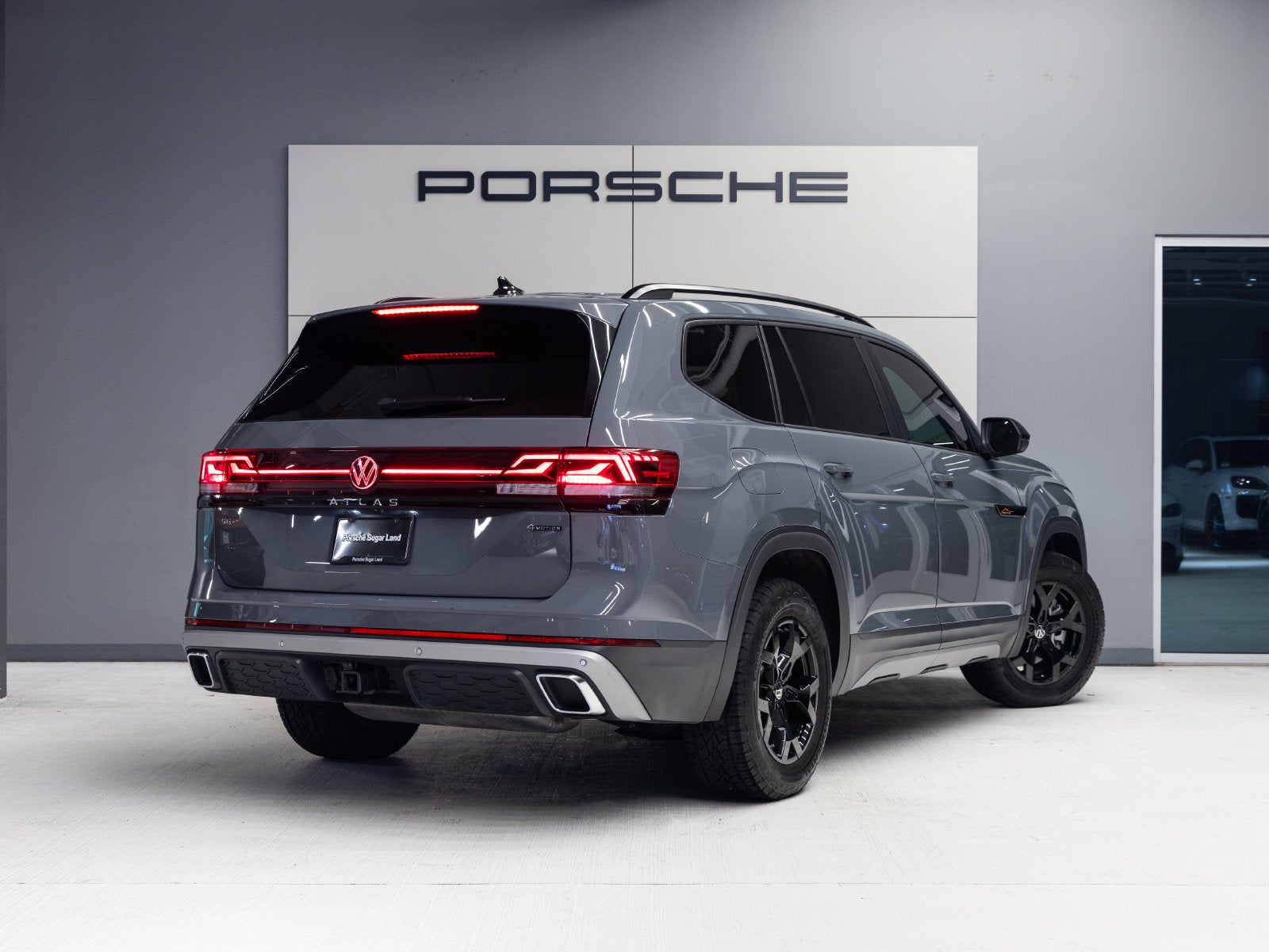 2025 Volkswagen Atlas 2.0T Peak Edition