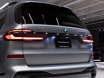 2025 BMW X7 M60i